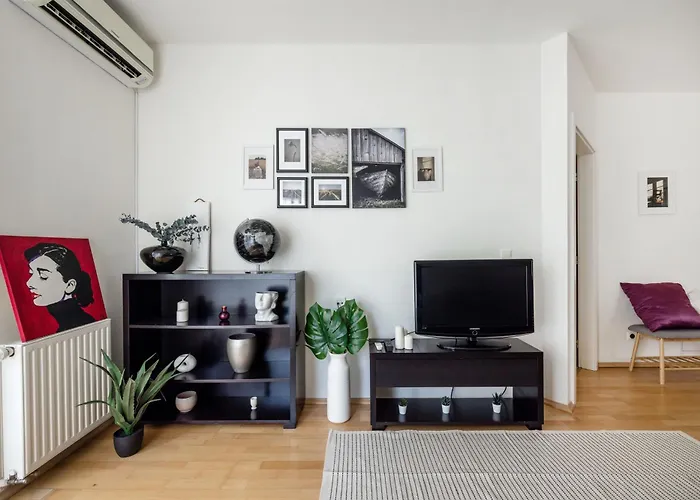 Apartament Bright And With Balcony