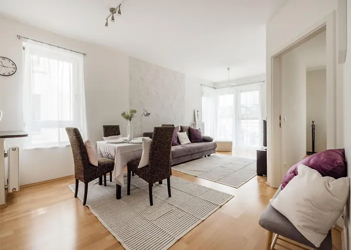 شقة Bright And With Balcony بودابست